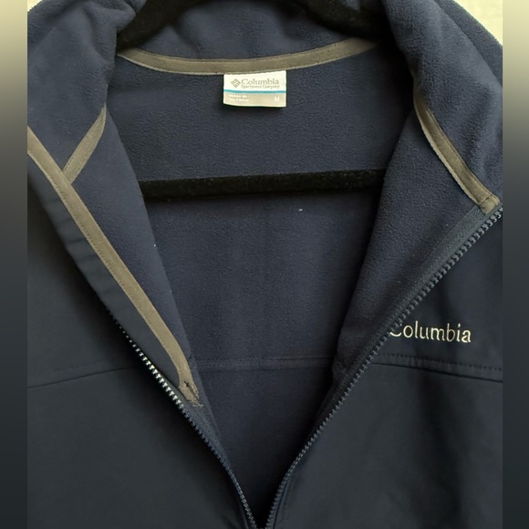 NWT Columbia Softshell Navi Blue - M - Picture 9 of 10